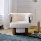 Fauteuil design en bois et tissu bouclette - Bohaé Paris