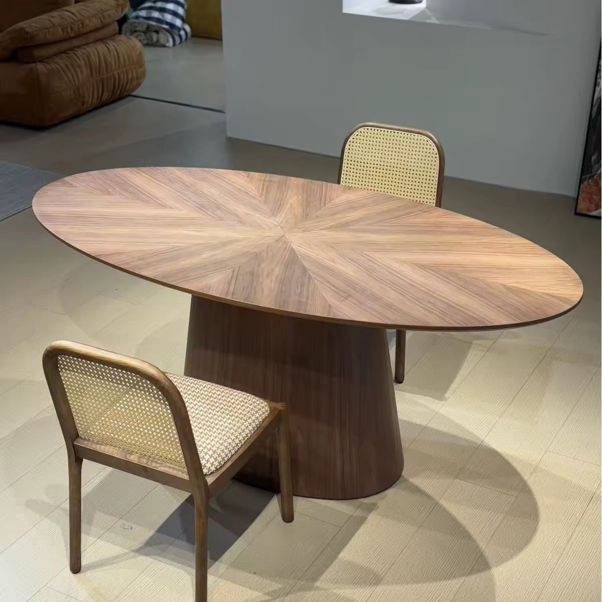 Table à manger ovale en bois - Bohaé Paris